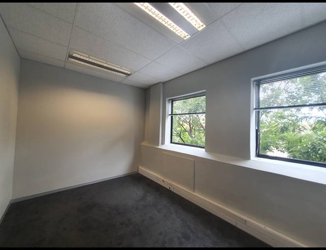 797M² OFFICE TO LET IN BEDFORDVIEW